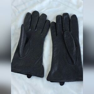 Elegant Dents Black Leather Gloves, Very Gently Worn, Size 7.5, Acrylic Lining